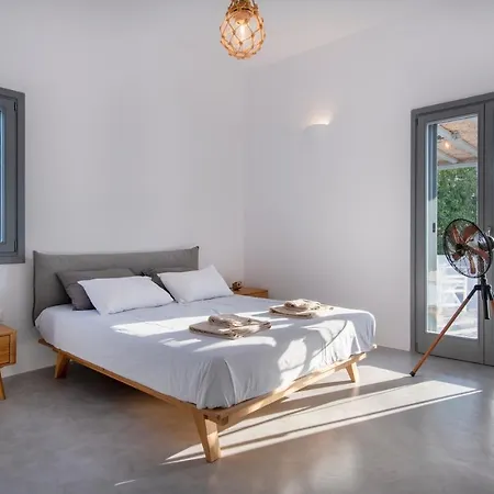 Διαμέρισμα Parikia's Crossroad 3 Bedroom House *