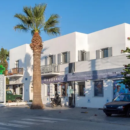 Parikia's Crossroad 3 Bedroom House Appartement Páros