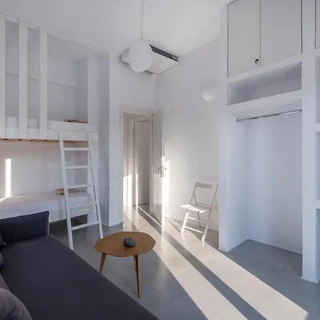 Parikia's Crossroad 3 Bedroom House Páros